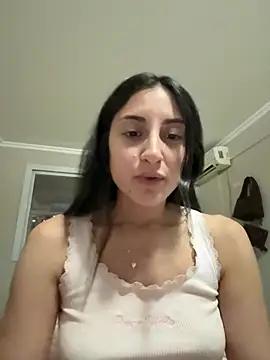 Snapshot of itsmiasofia chatting on 05.22.26 itsmiasofia online show from 05.22.26