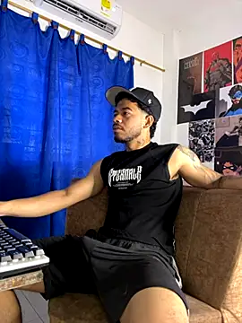 Kylian Alessandro online show from 10.24.25