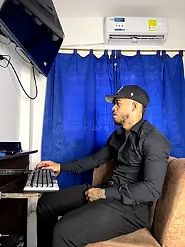 Kylian Alessandro online show from 11.14.25