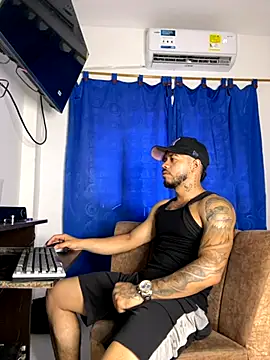 Kylian Alessandro online show from 11.15.25