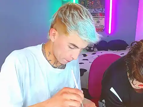 Latin boysxxxx online show from 10.27.25