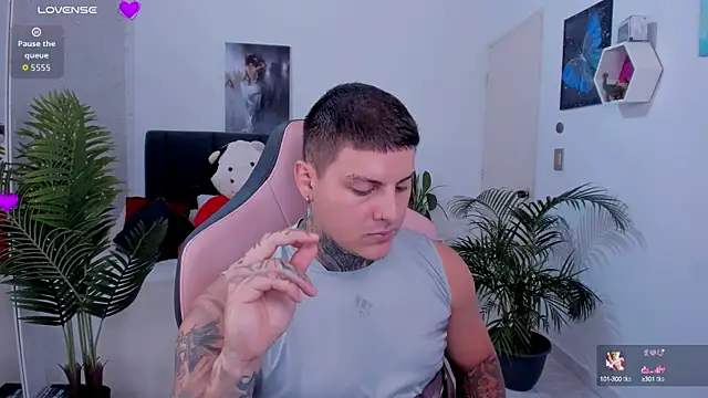 dirty boy0 online show from 10.17.25