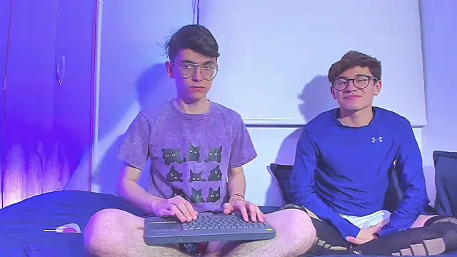 Snapshot of dani_angel_dark chatting on 11.28.25 dani angel dark online show from 11.28.25