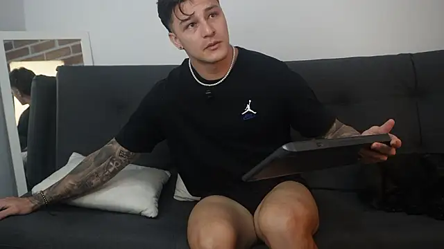 Dominick walker online show from 02.01.26