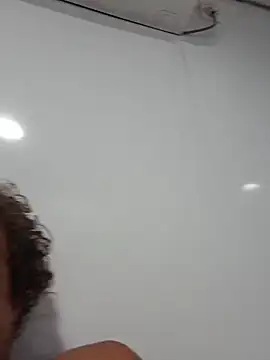 shainnfk online show from 11.10.25