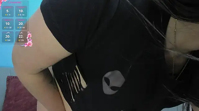 JuliethCruz  online show from 03.31.26