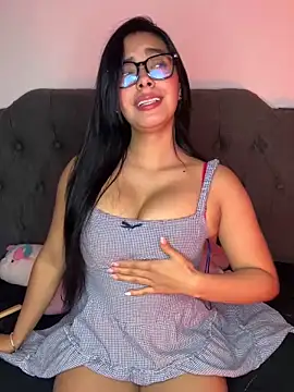 MiaSofia   online show from 11.21.25