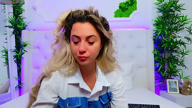 AriannaSins online show from 11.14.25