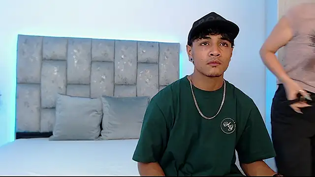 SweetAndSinful online show from 10.20.25