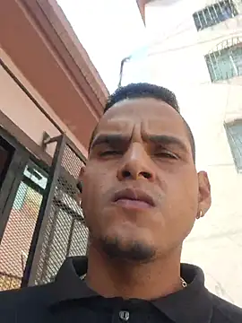 Snapshot of Daiberrubio chatting on 12.14.25 Daiberrubio online show from 12.14.25