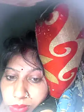 Snapshot of Ragni_bhargav chatting on 02.15.26 Ragni bhargav online show from 02.15.26