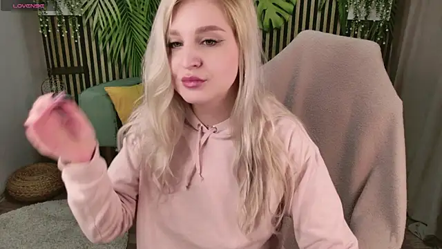 cold blondie online show from 11.20.25