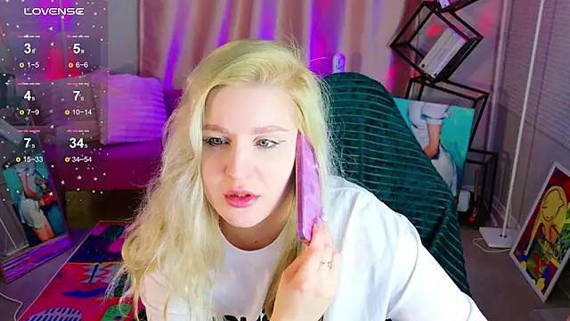 cold blondie online show from 05.15.26