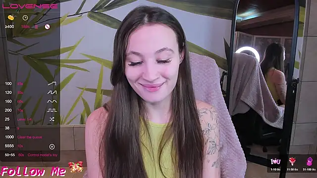 honeybuns lizzy online show from 11.21.25