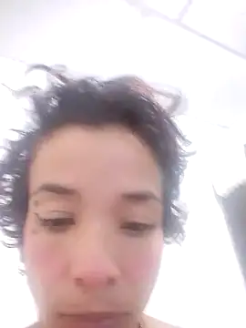 Teressa Love online show from 10.21.25