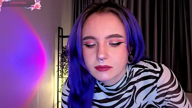 AleksaDivine online show from 10.20.25