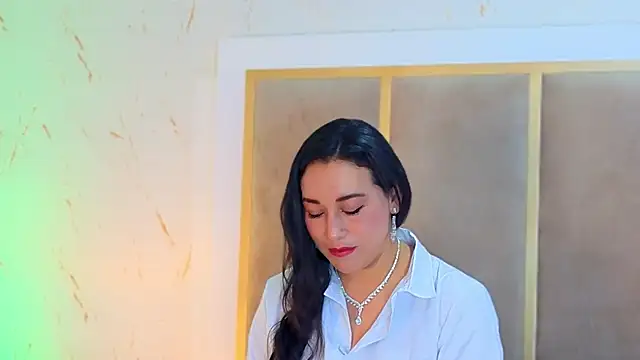 Snapshot of Elizabeth_bennett_6 chatting on 10.25.25 Elizabeth bennett 6 online show from 10.25.25