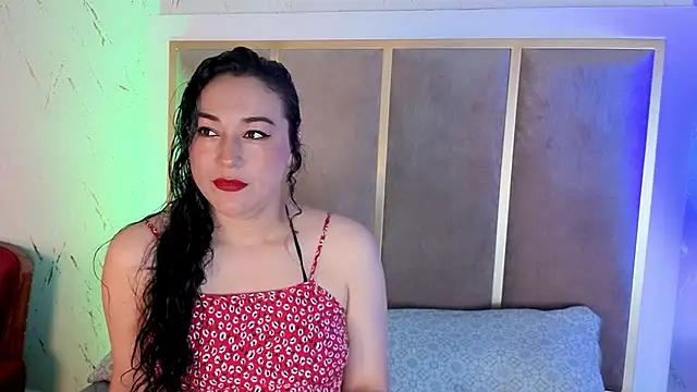 Snapshot of Elizabeth_bennett_6 chatting on 11.03.25 Elizabeth bennett 6 online show from 11.03.25