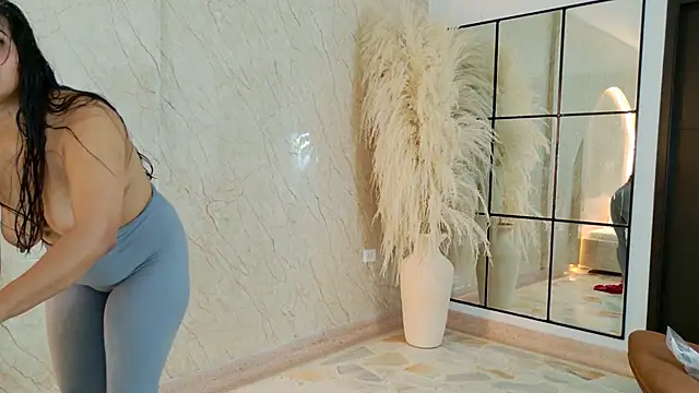 Antonella Russo1 online show from 04.16.26