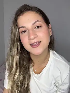 Snapshot of solmartins chatting on 11.05.25 solmartins online show from 11.05.25