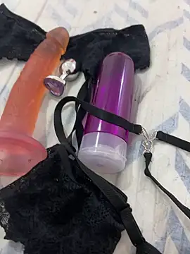 CACHORRONOCIU online show from 10.22.25