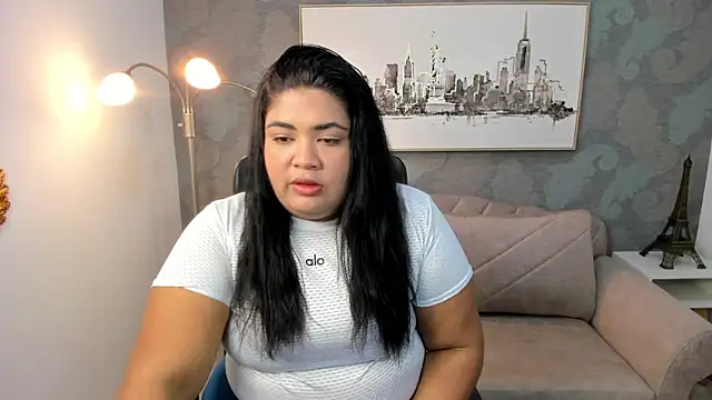Snapshot of Sara_clk chatting on 04.30.26 Sara clk online show from 04.30.26