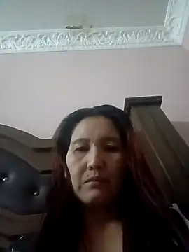 Snapshot of Bigtitsass81 chatting on 10.28.25 Bigtitsass81 online show from 10.28.25