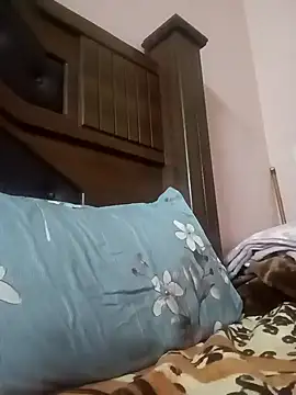 Snapshot of Bigtitsass81 chatting on 10.29.25 Bigtitsass81 online show from 10.29.25