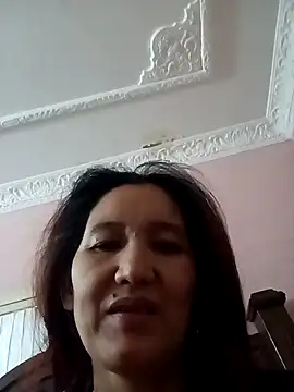 Snapshot of Bigtitsass81 chatting on 11.02.25 Bigtitsass81 online show from 11.02.25