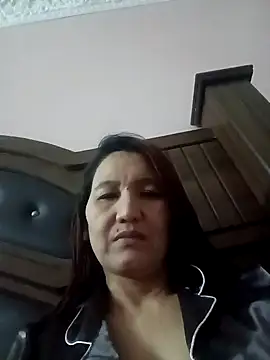 Snapshot of Bigtitsass81 chatting on 11.10.25 Bigtitsass81 online show from 11.10.25