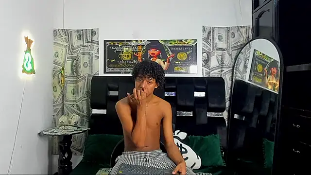 Latin Femboy13 online show from 10.22.25