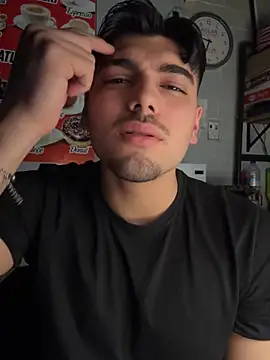 Snapshot of emir343475 chatting on 12.15.25 emir343475 online show from 12.15.25