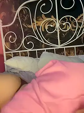 Snapshot of NatyNatasha1 chatting on 10.17.25 NatyNatasha1 online show from 10.17.25