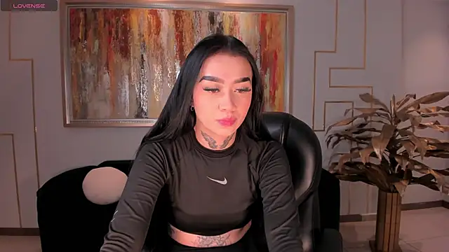 MeganCross1 online show from 11.26.25