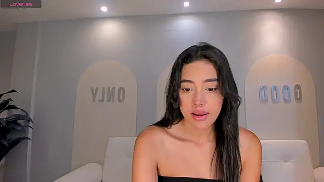 Snapshot of ScarlettBlaze_ chatting on 03.31.26 ScarlettBlaze online show from 03.31.26