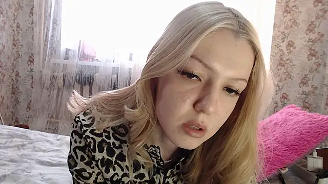 AlexandraXKitty online show from 03.22.26