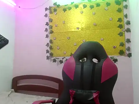 girls porn20 online show from 10.20.25