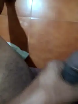 Snapshot of bullamon6549 chatting on 11.01.25 bullamon6549 online show from 11.01.25