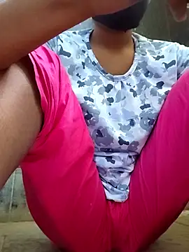 Snapshot of Zisha- chatting on 10.20.25 Zisha- online show from 10.20.25