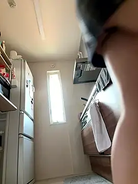 Sakura 00  online show from 11.18.25