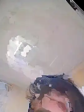 Cubanitaxxx online show from 10.17.25