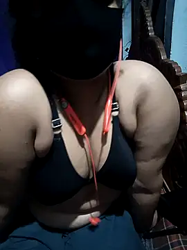 Priyanka-Khan online show from 04.19.26