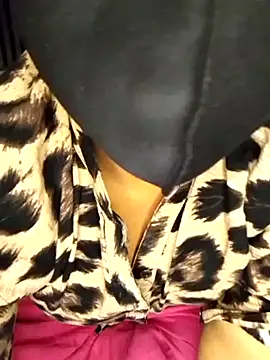 Priyanka-Khan online show from 07.29.26