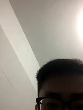 liamhn2k4 online show from 10.16.25