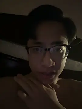 Snapshot of liamhn2k4 chatting on 02.12.26 liamhn2k4 online show from 02.12.26