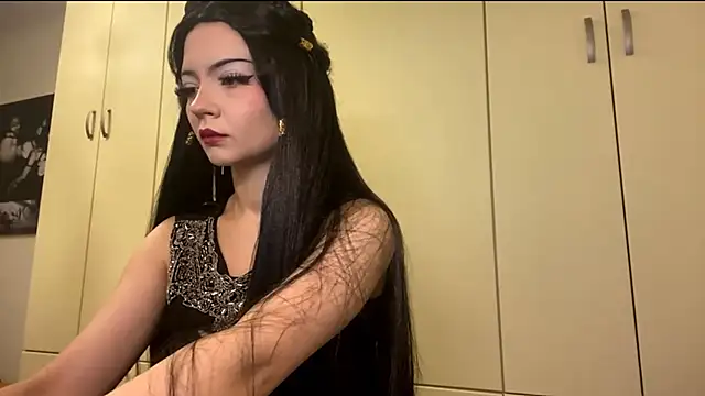 KellyAngie online show from 10.18.25