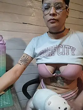 Natimiau online show from 10.28.25