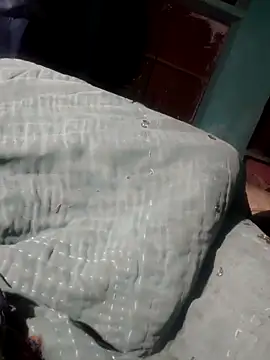 Snapshot of M-MAYA chatting on 11.12.25 M-MAYA online show from 11.12.25