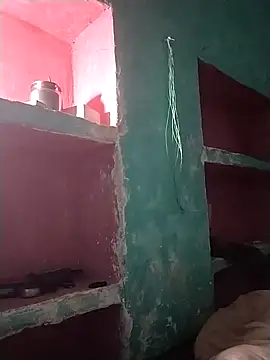 Snapshot of M-MAYA chatting on 11.19.25 M-MAYA online show from 11.19.25