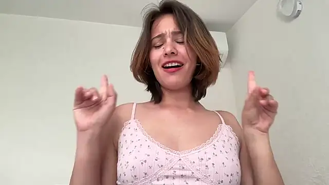 Snapshot of WillHannah chatting on 06.16.26 WillHannah online show from 06.16.26